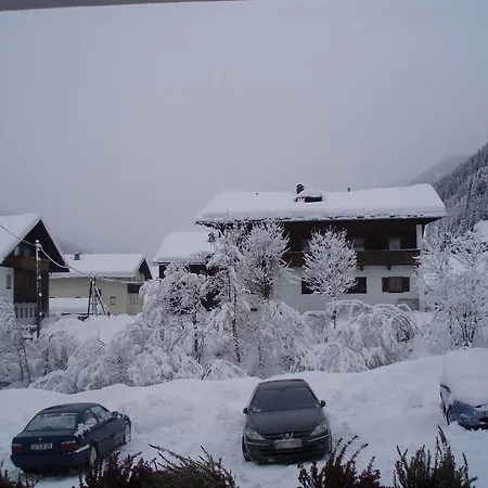 Gaestehaus Lienharterhof 게스트하우스