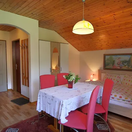 Gaestehaus Lienharterhof 2*