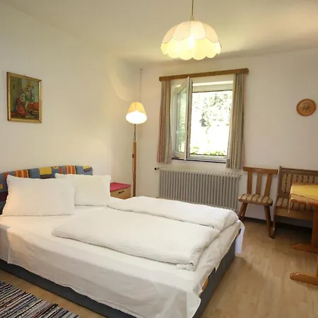 Gastehaus Lienharterhof Guest house 2*