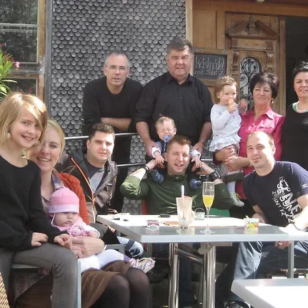 Maison d'hôtes Gaestehaus Lienharterhof 2*