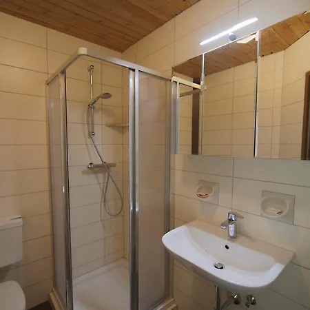 Gaestehaus Lienharterhof ゲストハウス