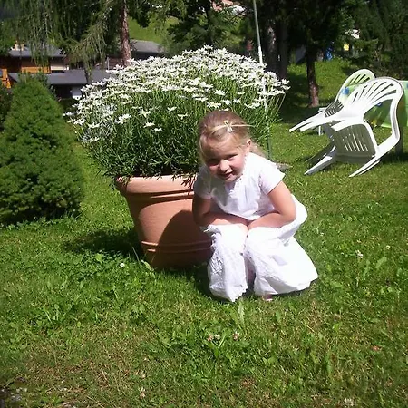 Gaestehaus Lienharterhof ゲストハウス